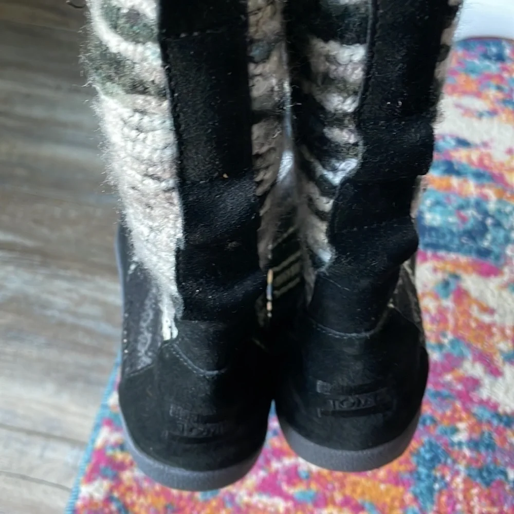 Toms Nepal Black Suede Textile Womens Boots